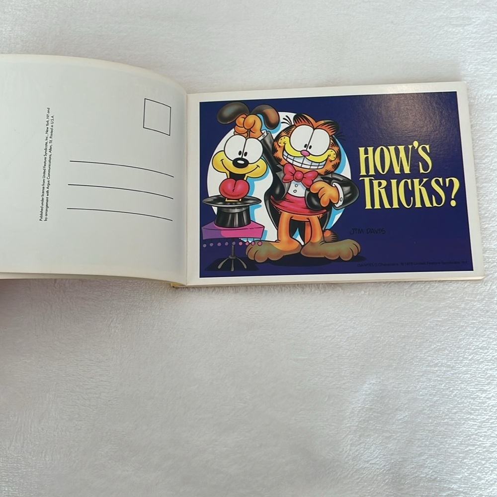 Vintage 1989 Garfield “thinking of you”
Postcard book — 30 full colour cards. - Picture 7 of 17